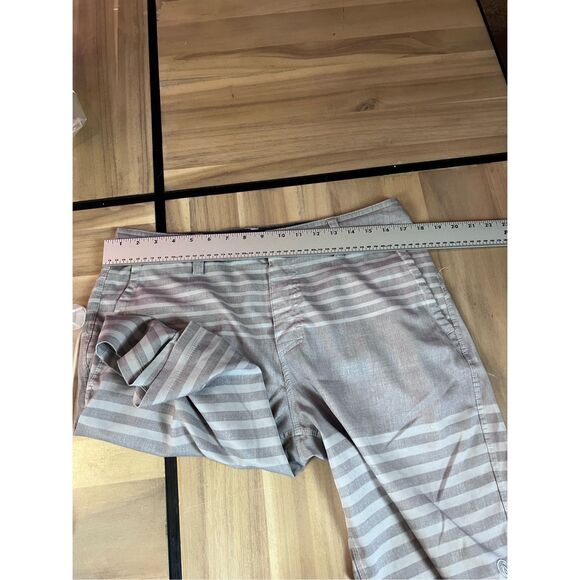 Hang Ten Men's Lightweight 4Way Stretch Quick Dry Hybrid Shorts 34 - Picture 2 of 8